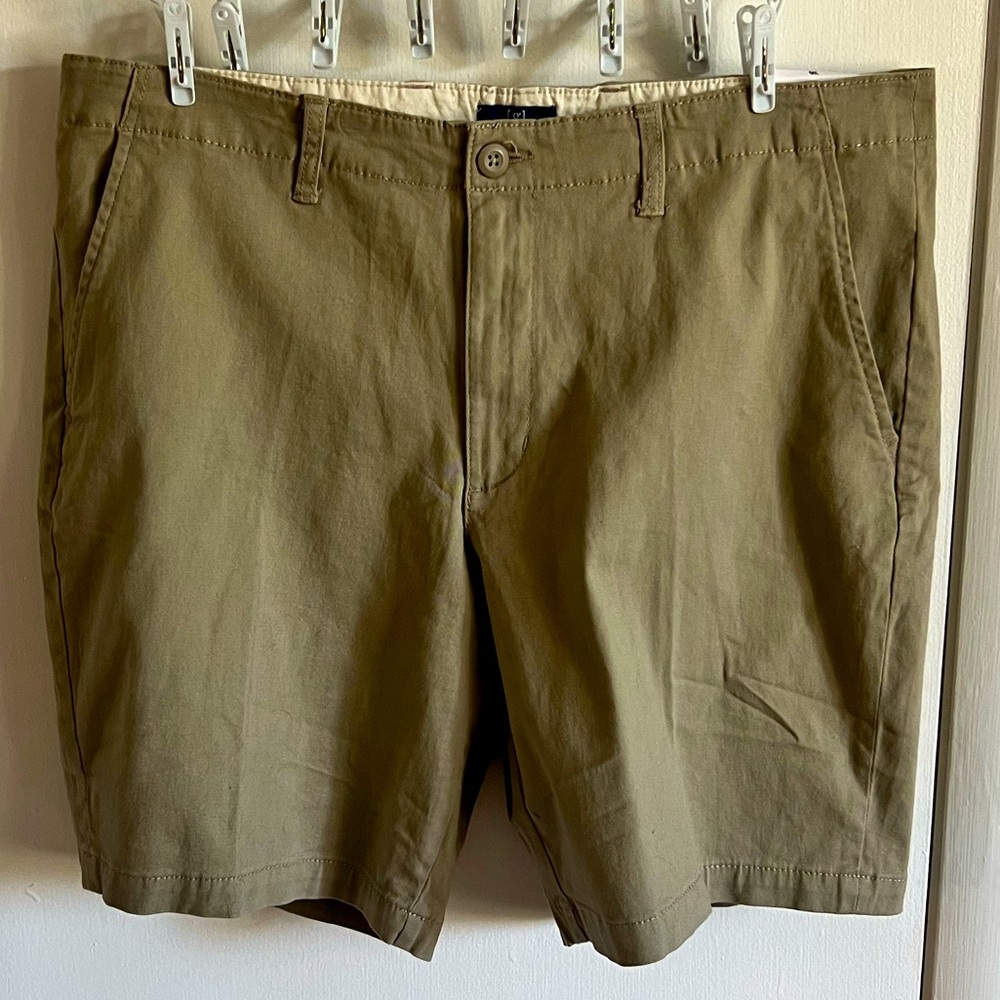 NWT Men’s Flat Front Shorts, George Brand, Size 36, Khaki